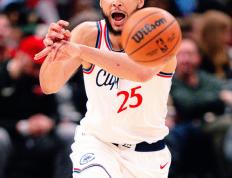 快船复出首战，冲击季后赛状态火爆，助攻爆棚成为焦点！